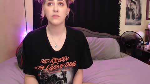 Mallory Koxx online show from 09.20.25