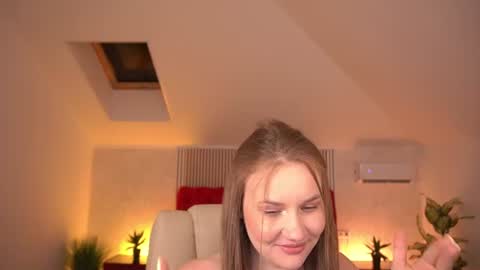 Snapshot of foxyykate chatting on 06.17.26 Kate online show from 06.17.26