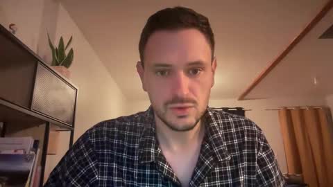 Snapshot of fraisetagada359 chatting on 11.11.25 fraisetagada359 online show from 11.11.25