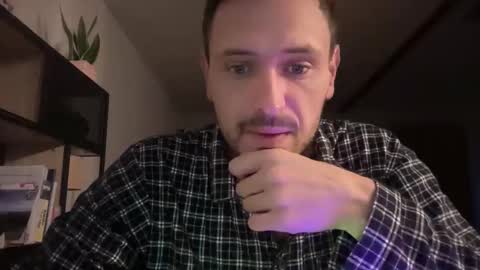 Snapshot of fraisetagada359 chatting on 11.14.25 fraisetagada359 online show from 11.14.25