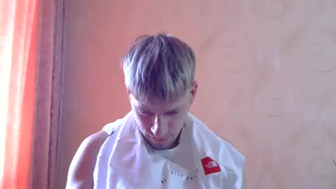 frame_tamer888 online show from 06.09.26