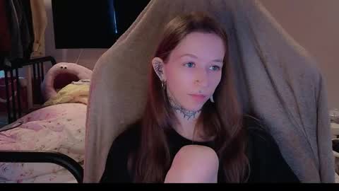 fran_bow online show from 05.07.26