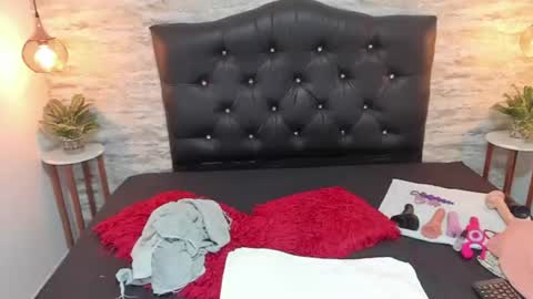 Snapshot of francesca_bbw chatting on 07.26.26 online show from 07.26.26