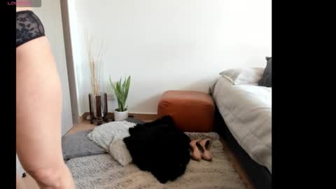 karla and Romeo online show from 11.17.25