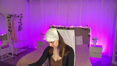 Francesca online show from 05.05.26