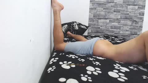 Snapshot of francesco_spank chatting on 02.18.25 FRANCESCO online show from 02.18.25