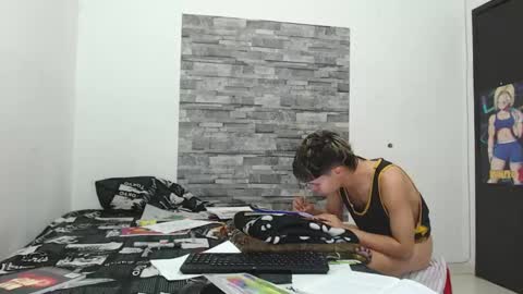 Snapshot of francesco_spank chatting on 03.01.25 FRANCESCO online show from 03.01.25