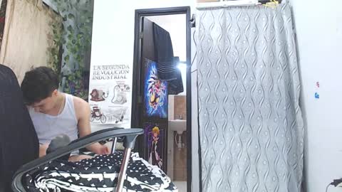 Snapshot of francesco_spank chatting on 10.08.25 FRANCESCO online show from 10.08.25