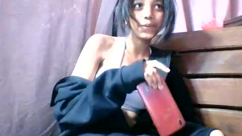 Snapshot of francia333068 chatting on 06.21.26 francia333068 online show from 06.21.26
