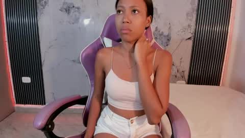 Laura online show from 05.06.26