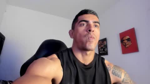 Snapshot of franco_ruiz_ chatting on 12.19.25 franco online show from 12.19.25