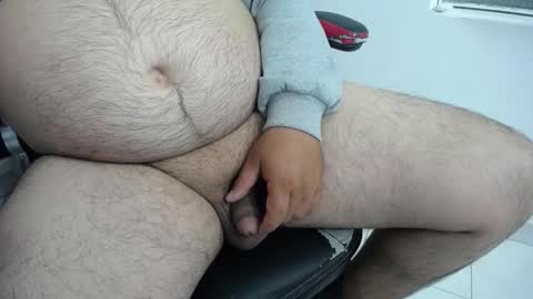 Snapshot of francoisroy chatting on 11.10.25 Juan online show from 11.10.25