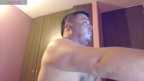 Snapshot of francoisroy chatting on 02.19.26 Juan online show from 02.19.26