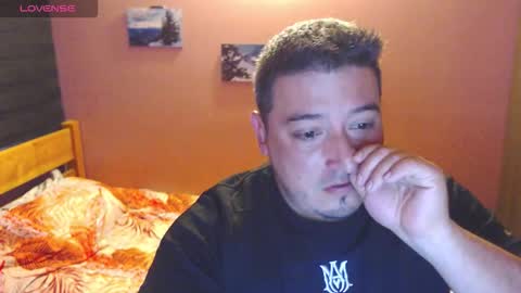 Snapshot of francoisroy chatting on 03.02.26 Juan online show from 03.02.26