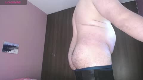 Snapshot of francoisroy chatting on 03.16.26 Juan online show from 03.16.26