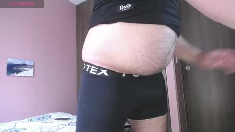 Snapshot of francoisroy chatting on 04.10.26 Juan online show from 04.10.26