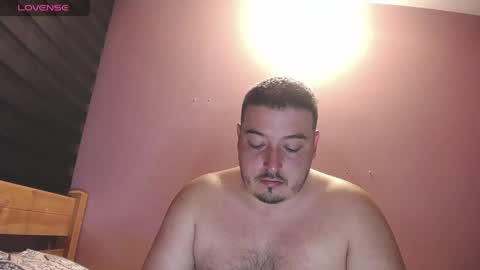 Snapshot of francoisroy chatting on 04.18.26 Juan online show from 04.18.26