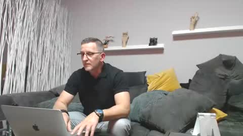 Frank online show from 06.12.26
