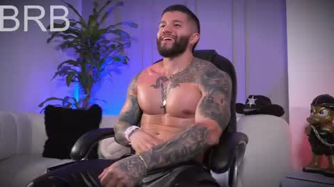 Snapshot of frankfarrellx chatting on 07.06.26 Frank Farrell. Hey remember to give me a thumbs up Ty online show from 07.06.26