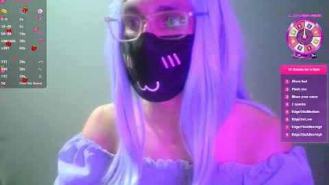 Snapshot of frankie_boygirl chatting on 02.13.26 Frankie online show from 02.13.26