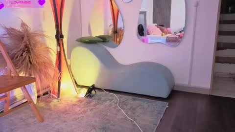 Snapshot of fransheskarossi_ chatting on 05.15.26 Fransheska online show from 05.15.26