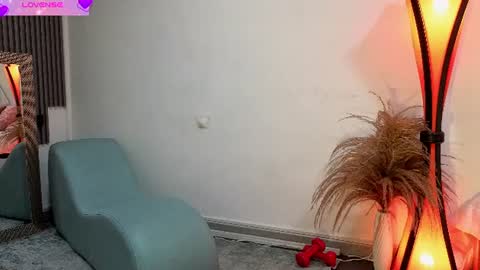 Snapshot of fransheskarossi_ chatting on 06.19.26 Fransheska online show from 06.19.26