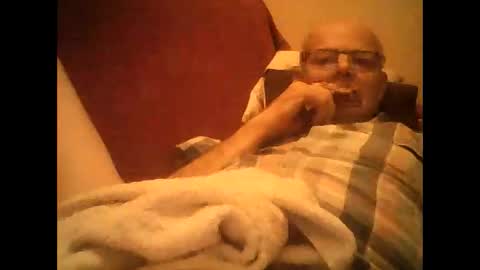 Snapshot of franznaked chatting on 11.30.25 Frantz online show from 11.30.25