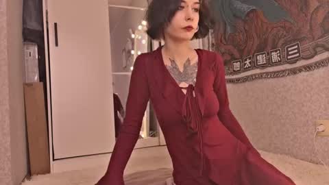mistress Bastet and  mintcola online show from 10.19.25