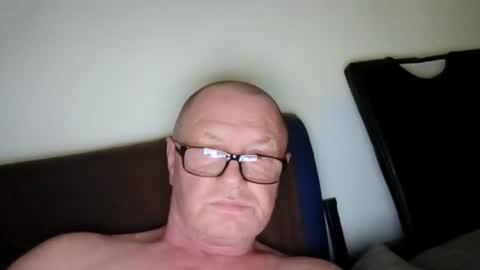 Snapshot of frauenfeind1 chatting on 06.26.26 Wolfi online show from 06.26.26
