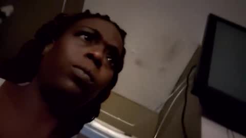 Snapshot of freakeazy chatting on 01.16.26 freakeazy online show from 01.16.26