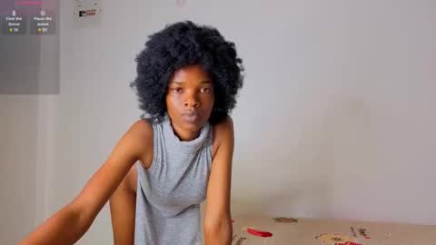 Nessa-Independent model online show from 11.13.25