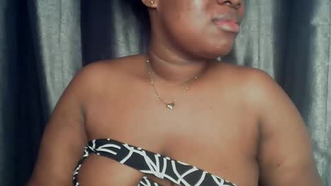 Snapshot of freaky_slut5 chatting on 03.12.26 freaky slut5 online show from 03.12.26