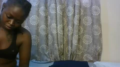 Snapshot of freakybeauties chatting on 10.24.25 Freakies online show from 10.24.25