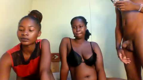 freakyg292511 online show from 03.22.26