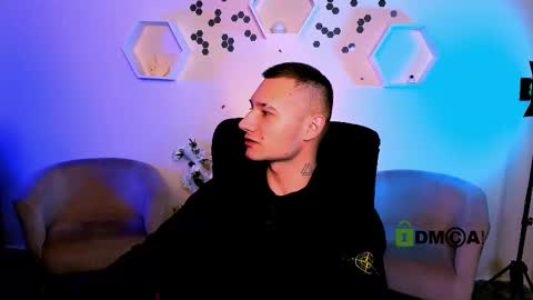 Snapshot of fred_strong chatting on 11.21.25 Freddy online show from 11.21.25