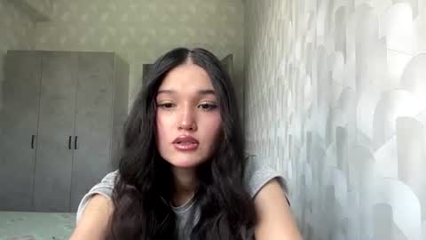 Snapshot of fredamedora chatting on 06.13.26 Mia online show from 06.13.26