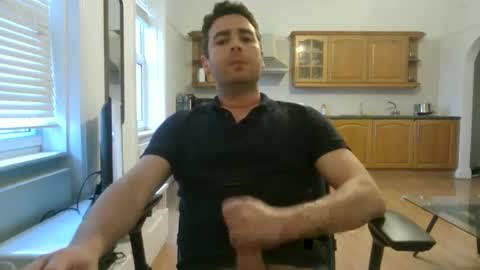 Snapshot of frenchbdmaninlondon chatting on 01.16.25 Horny Paul online show from 01.16.25