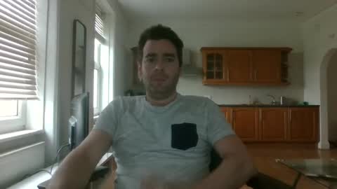 Snapshot of frenchbdmaninlondon chatting on 02.12.25 Horny Paul online show from 02.12.25