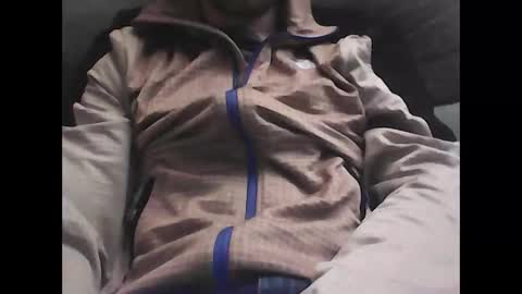 Snapshot of frencheeboy chatting on 02.21.25 frencheeboy online show from 02.21.25