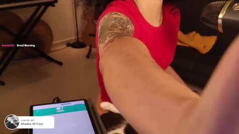 Snapshot of fresatanica chatting on 03.03.25 Vale online show from 03.03.25