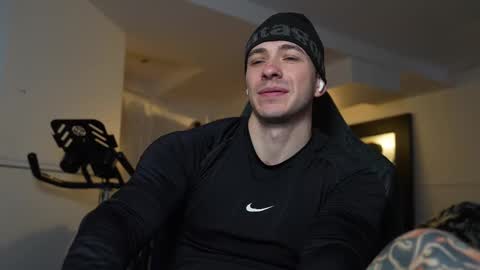 Snapshot of frewfun chatting on 03.12.25 cameron online show from 03.12.25