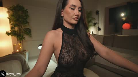 Freya online show from 02.01.26