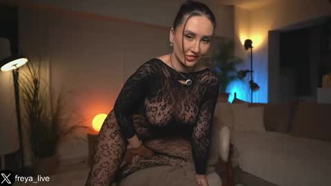 Freya online show from 04.28.26