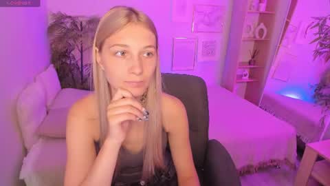 Laura online show from 07.27.26