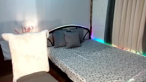 Miss Frea  online show from 11.21.25