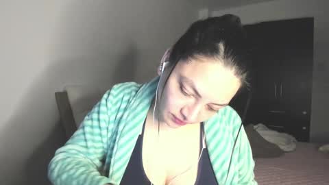Snapshot of freya_shaik_ chatting on 02.21.25 freya_shaik_ online show from 02.21.25