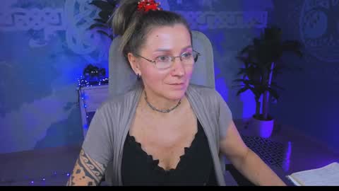 Frida Tander online show from 12.29.24