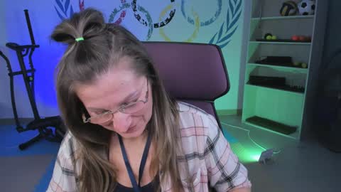 Frida Tander online show from 01.25.25