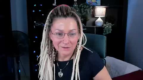 Frida Tander online show from 12.20.25