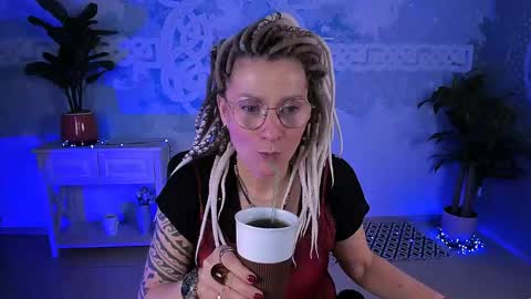 Frida Tander online show from 04.26.26